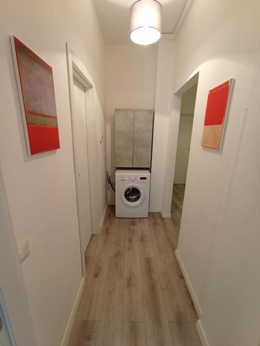 Andrea Central Apartment バーリ エクステリア 写真